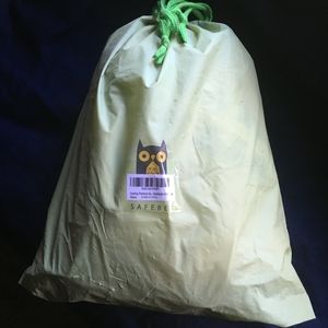 Dasking aerial yoga silk hammock.